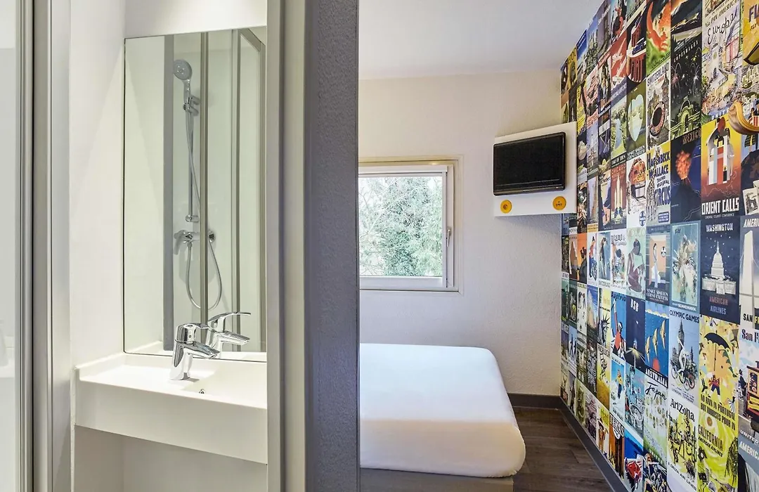 HOTEL F1 Lyon Genay Massieux-1